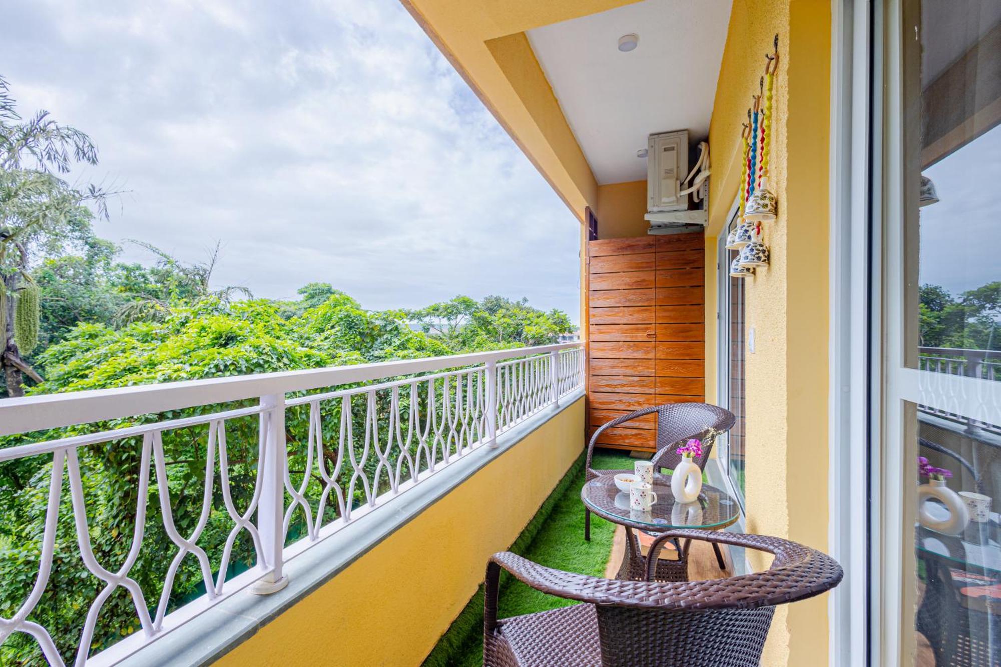 Alaya Stays 1 Bhk With Balcony & Pool - Veera Marina Кандолим Екстериор снимка