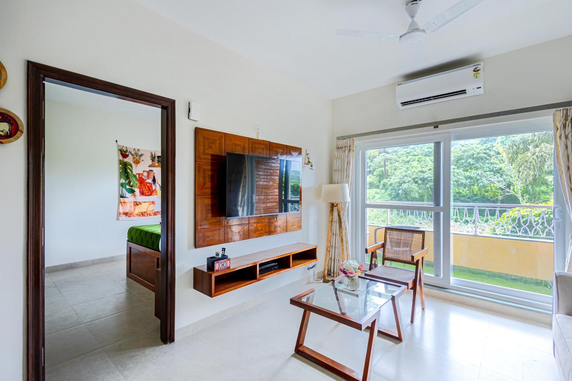 Alaya Stays 1 Bhk With Balcony & Pool - Veera Marina Кандолим Екстериор снимка