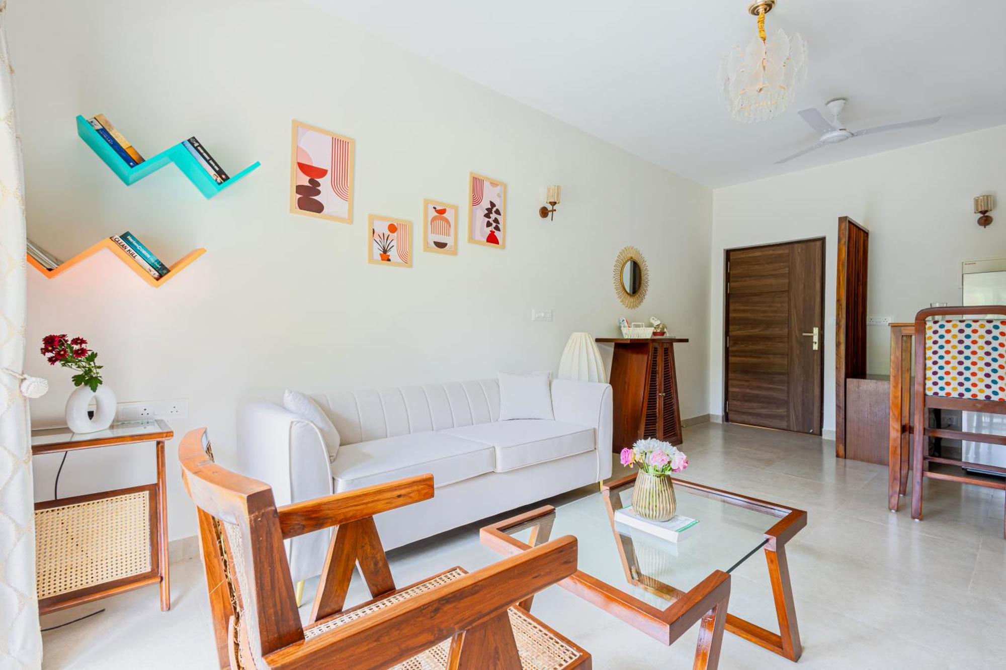 Alaya Stays 1 Bhk With Balcony & Pool - Veera Marina Кандолим Екстериор снимка