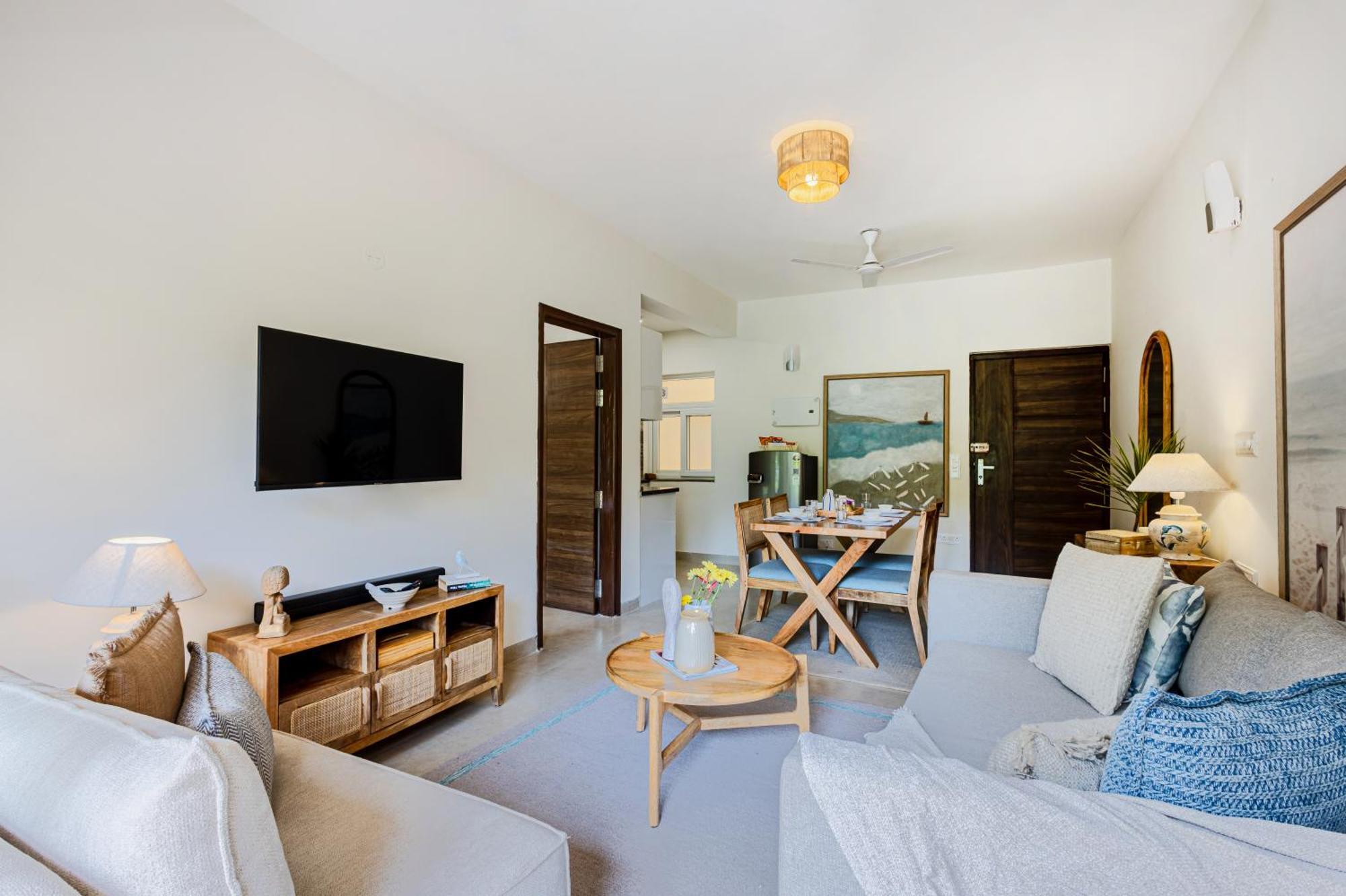 Alaya Stays 1 Bhk With Balcony & Pool - Veera Marina Кандолим Екстериор снимка