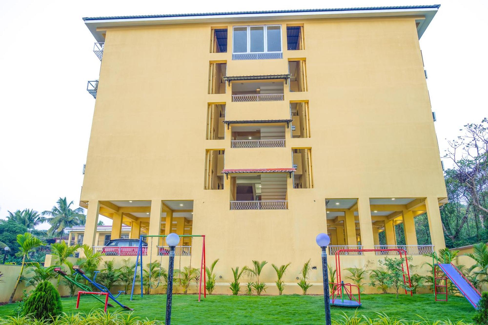 Alaya Stays 1 Bhk With Balcony & Pool - Veera Marina Кандолим Екстериор снимка
