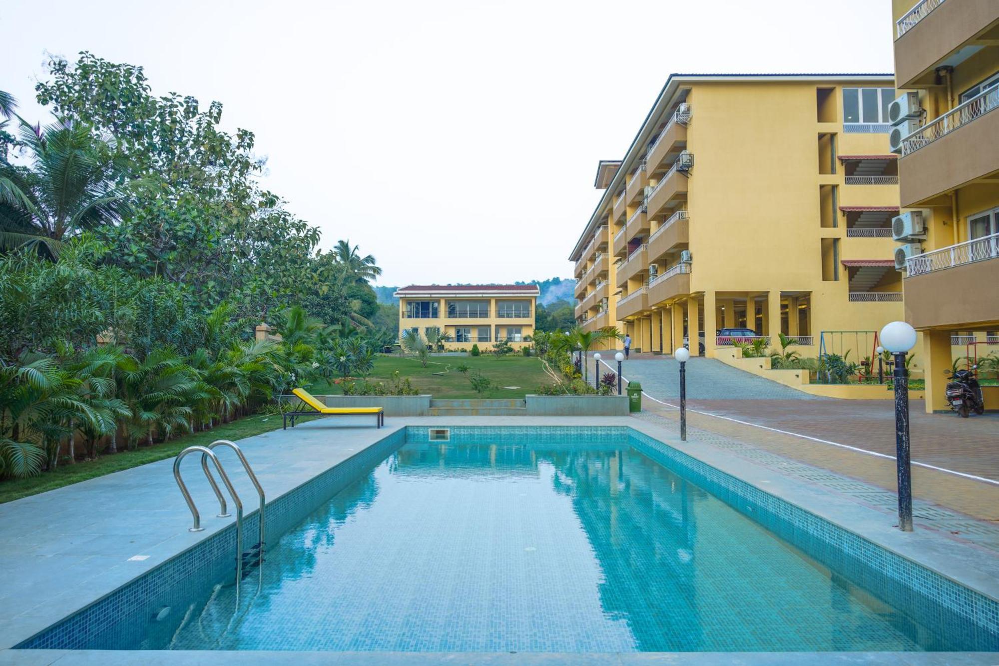 Alaya Stays 1 Bhk With Balcony & Pool - Veera Marina Кандолим Екстериор снимка