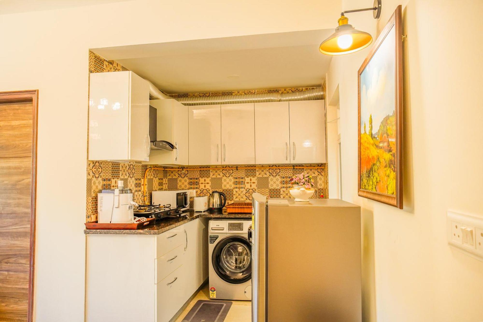 Alaya Stays 1 Bhk With Balcony & Pool - Veera Marina Кандолим Екстериор снимка
