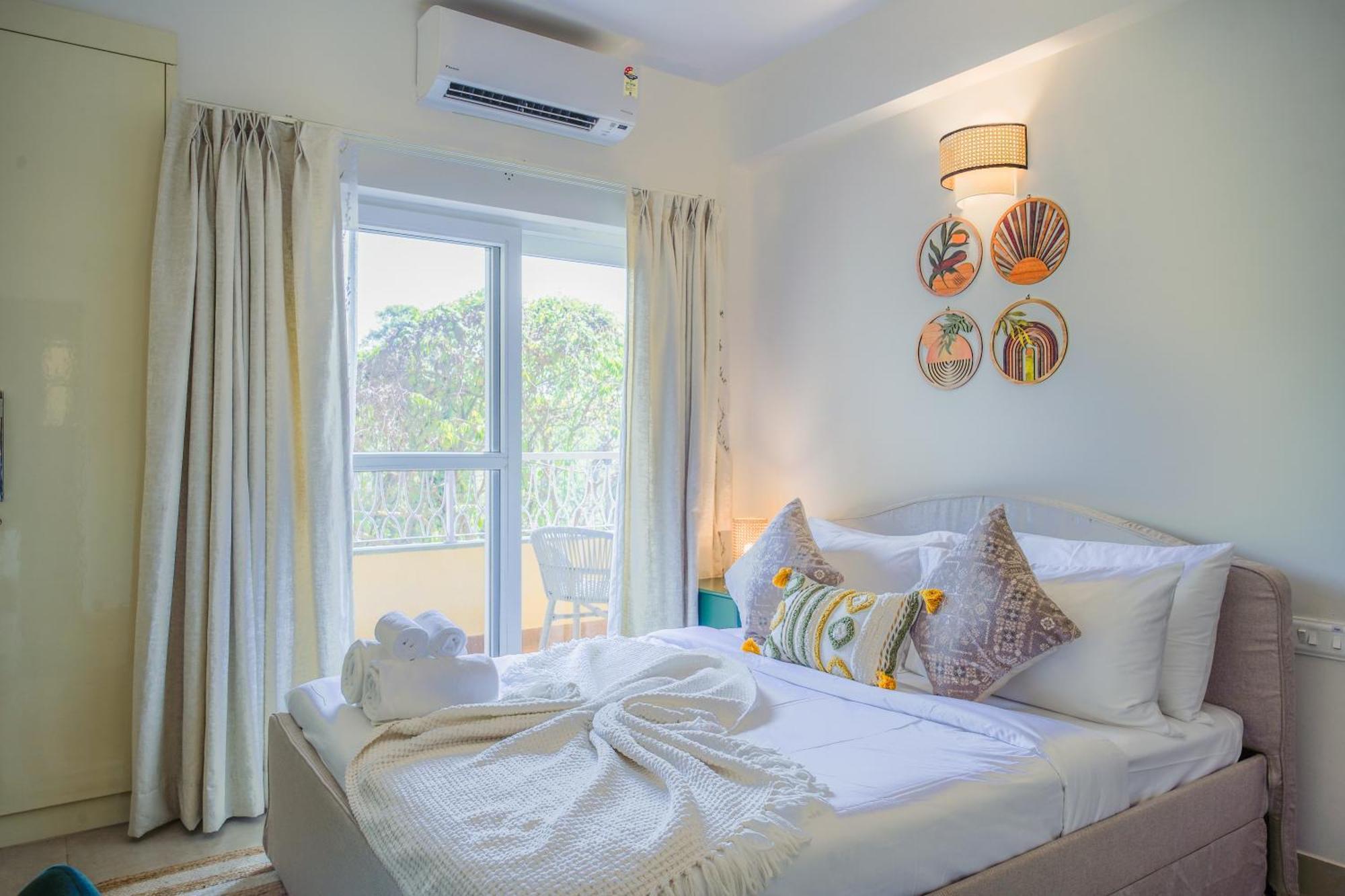 Alaya Stays 1 Bhk With Balcony & Pool - Veera Marina Кандолим Екстериор снимка
