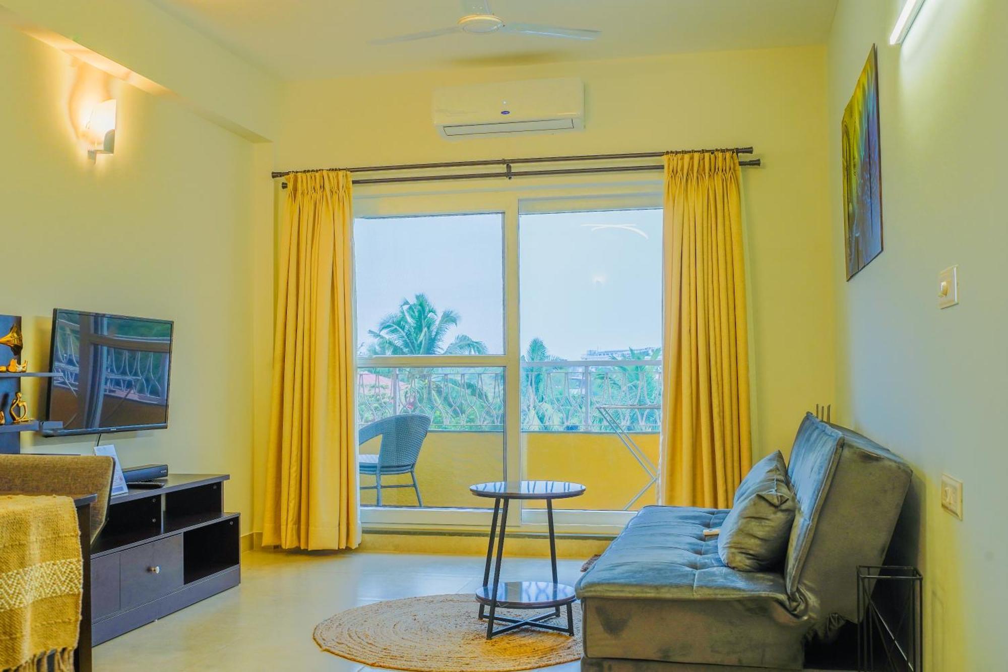 Alaya Stays 1 Bhk With Balcony & Pool - Veera Marina Кандолим Екстериор снимка
